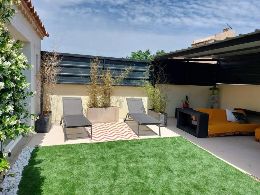 Maison Entiere Redessan Exterior photo